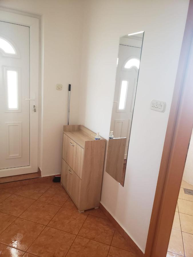 Apartmani Ciklic Dobropoljana Ngoại thất bức ảnh