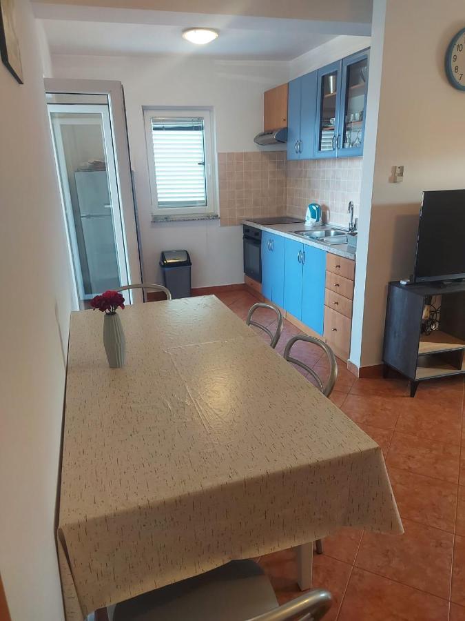 Apartmani Ciklic Dobropoljana Ngoại thất bức ảnh